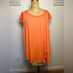 Free People women’s short sleeve t-shirt tunic top with side slit size sm. Coral